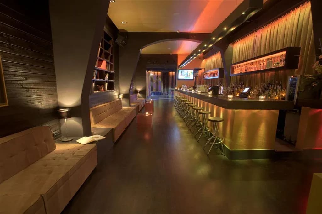 Hyde Club — foto 1