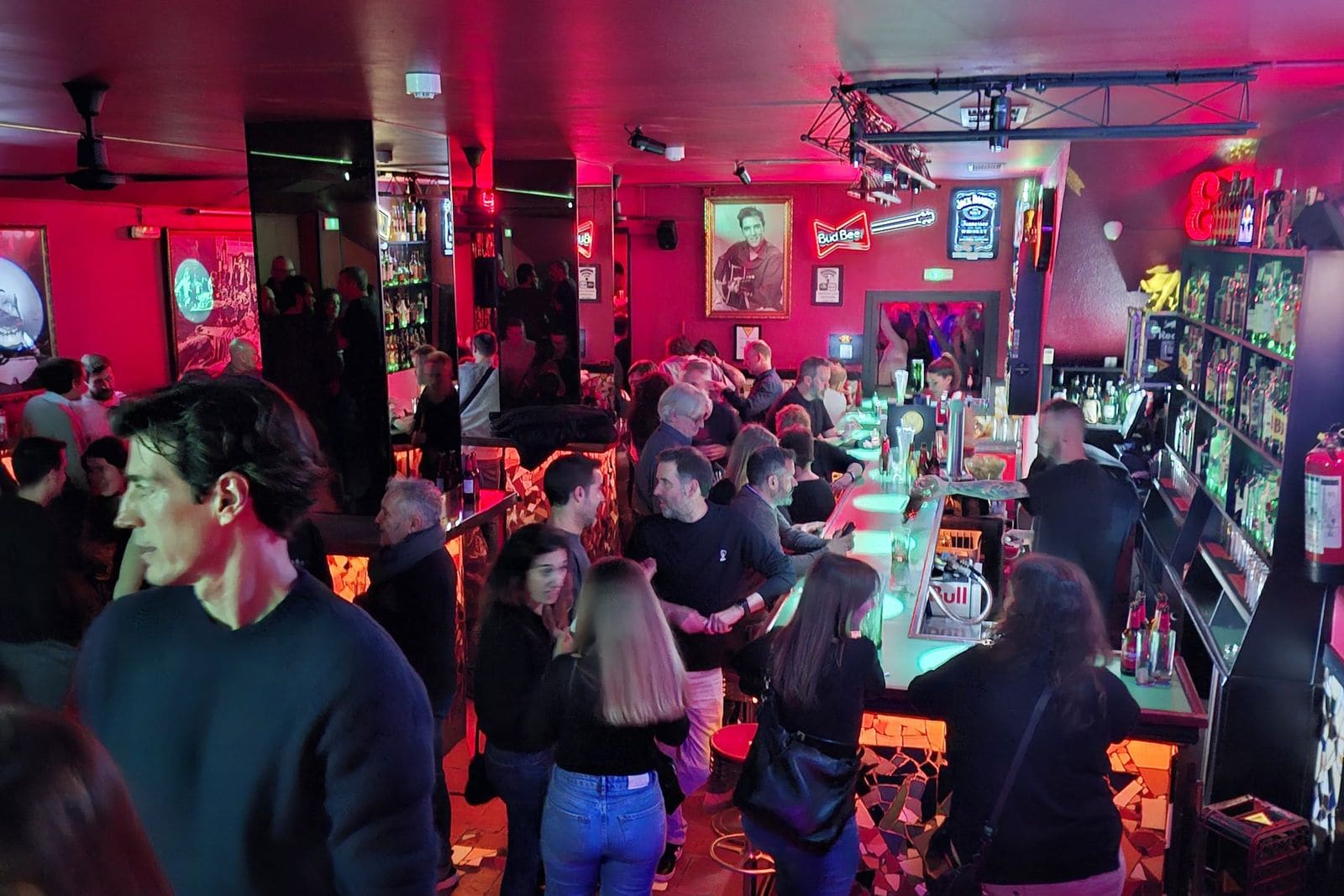 Cómo es Magic Rock Club: rock, indie y grunge en el Born desde 1972