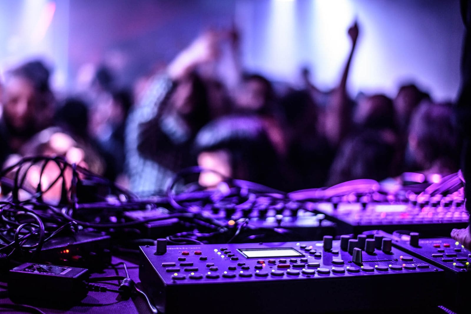 Cómo es Moog: el club de techno del Raval desde 1996